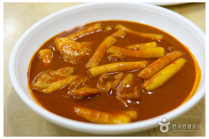 윤옥연할매떡볶이_본점_4_공공3유형.jpg