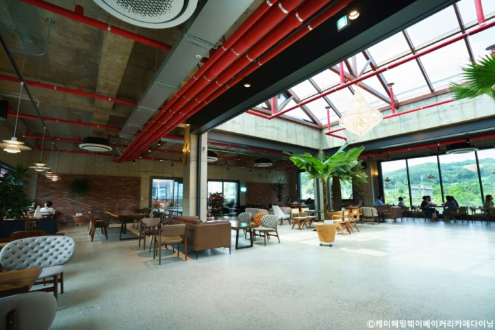 K헤밍웨이카페_분당점_3_공공3유형.jpg