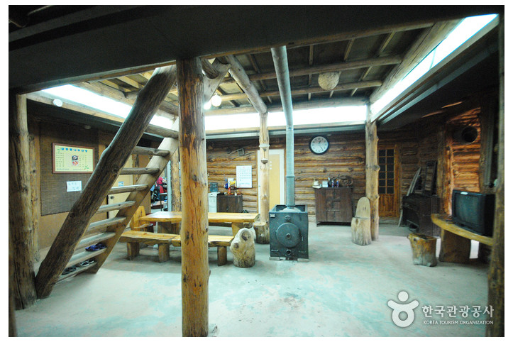 삼봉_통나무산장_3_공공3유형.jpg