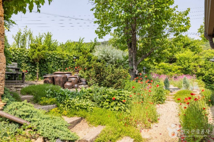 안나의_화원_8_공공1유형.jpg