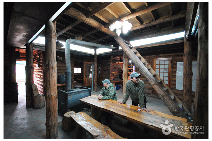 삼봉_통나무산장_4_공공3유형.jpg
