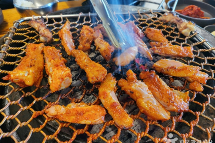 토담숯불닭갈비_4_공공3유형.jpg