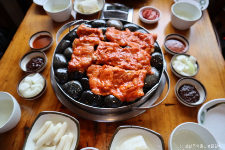 삼삼조약돌숯불닭갈비_1_공공3유형.png