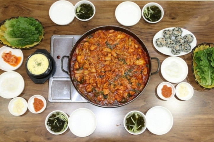 촌골닭갈비_본점_2_공공3유형.jpg