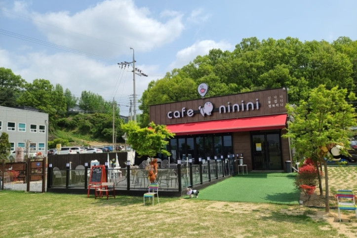 카페_니니니_1_공공3유형.jpg