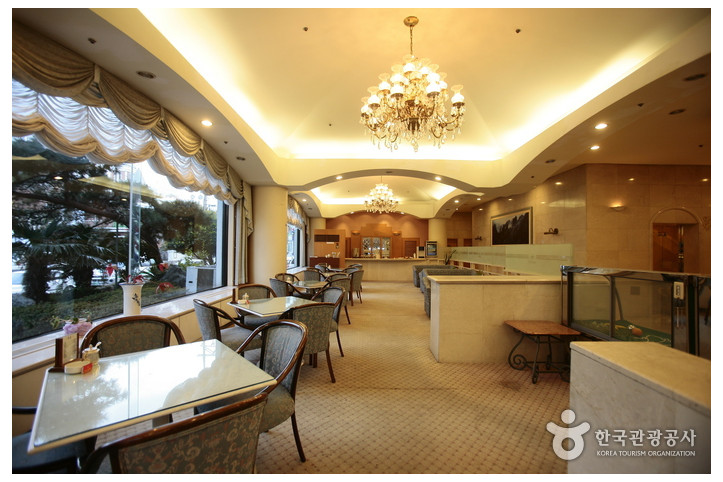 스타즈_호텔_제주_로베로(구_로베로호텔)_3_공공3유형.jpg